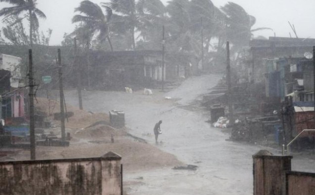 12 feared dead in India cyclone shelter image