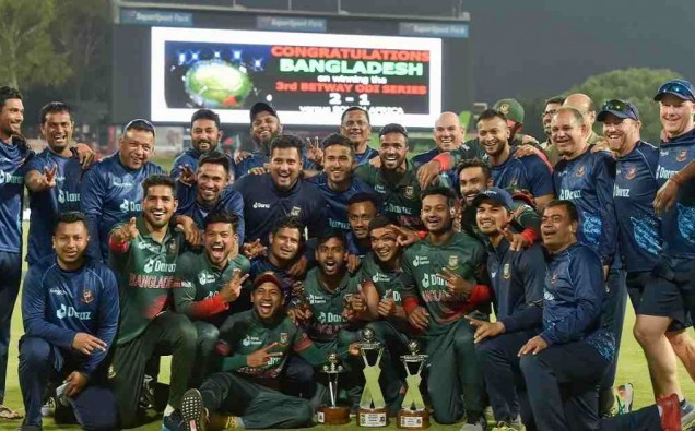 9797776_Bangladesh team celebration after winning the ODI series against South Africa