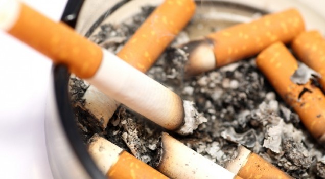 Cigarettes_in_ashtray_849_by_565_pixels-730x350