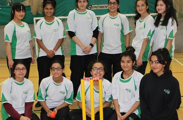 Girls cricket