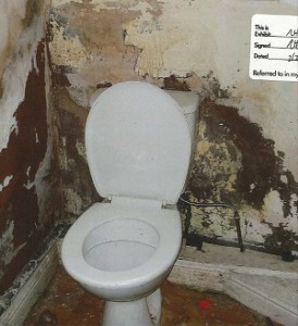 Jabbar-Khalid-Oval-Road-bathroom