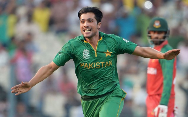 Pakistans ace bowler image