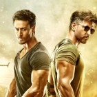 actors-hrithik-roshan-and-tiger-shroff-888363