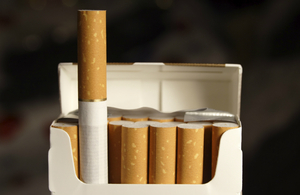 s300_pack_of_cigarettes_with_one_sticking_out