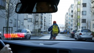 volvos-pedestrian-and-cyclist-detection-system--image-volvo_100421313_h